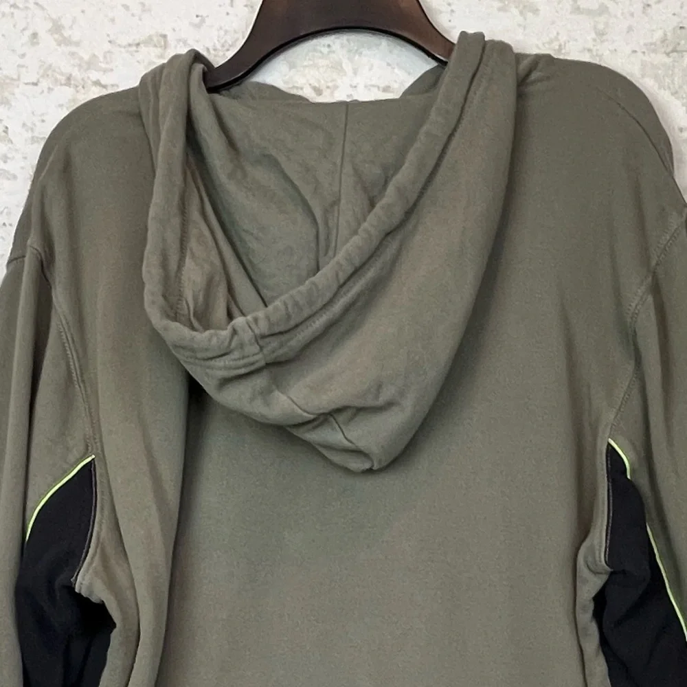 TRUE RELIGION Fashion Forward Quilted Hoodie 2XL
